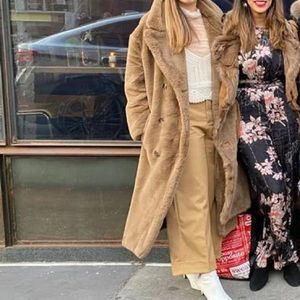 Plush long faux fur/teddy coat M